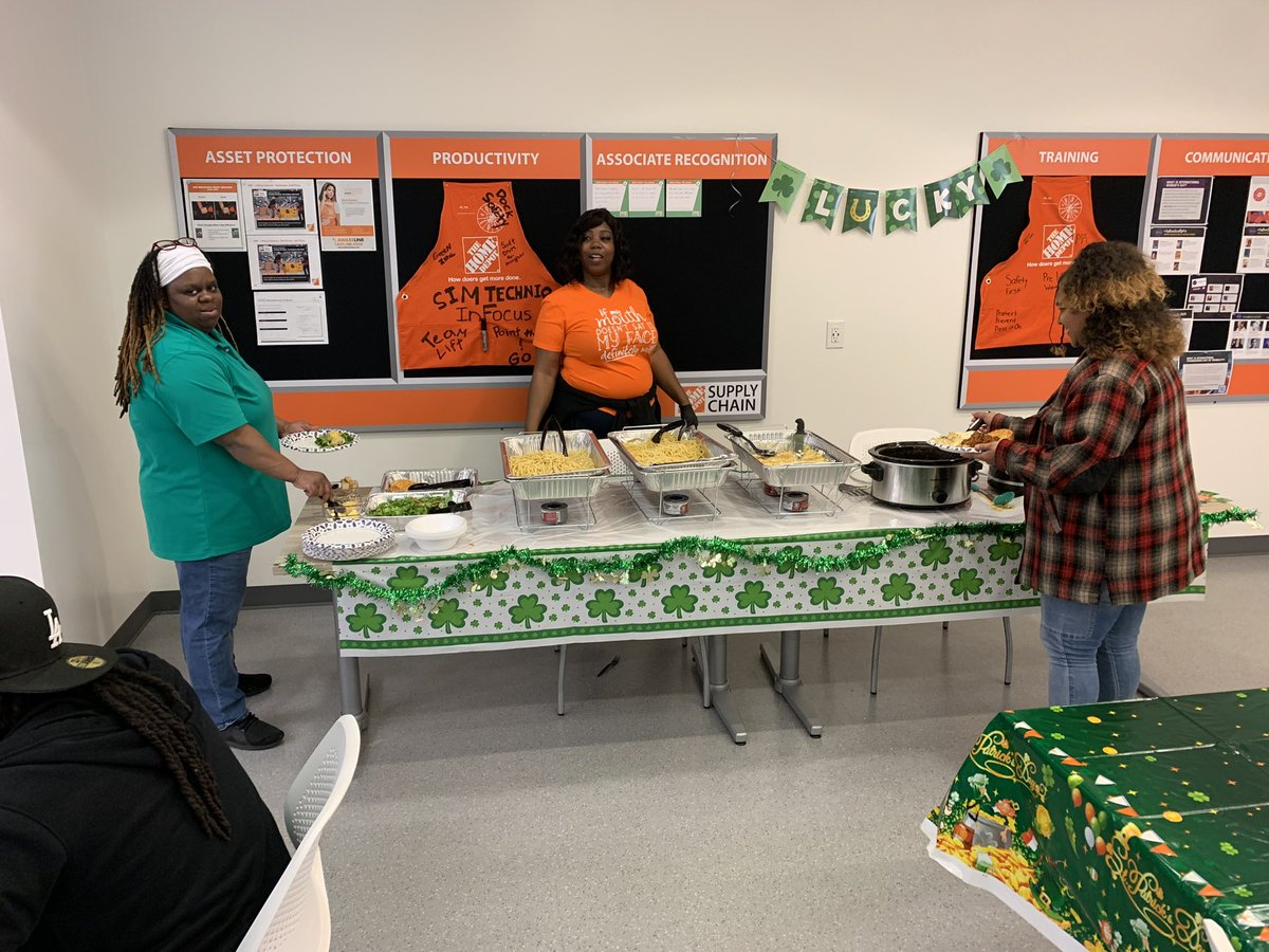 Dora Blow tweet media