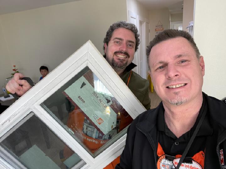 Great job DC  Lima for taking care of another customer in D49. The customer will love their new windows that you helped them select.  HDIS D49/295