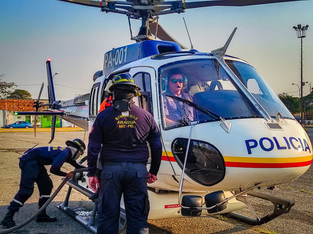 SAAGBA1's tweet image. #16Mar Cumpliendo instrucciones de  nuestra gobernadora @Soykarinacarpio se prestó apoyo en la Operación Llovizna para el Combate de Incendios en la Fila Mata Seca. @AirbusHeli @Airbus #Fireattack #h125b3e #as350be3