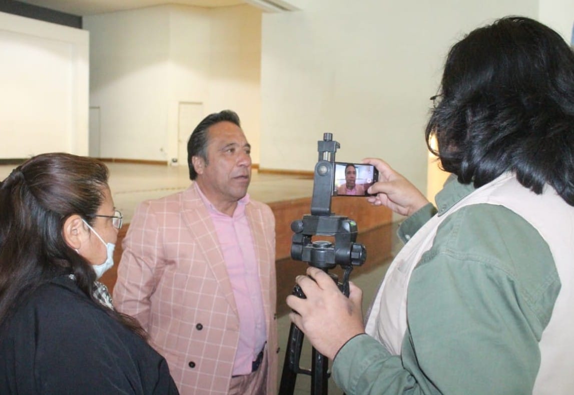 lineadecontrast's tweet photo. #Enterate
🗞️🎙️Va #UPET por enfocar esfuerzos para aumentar la profesionalización de los periodistas tlaxcaltecas
Este jueves habrá reunión de trabajo con la Oficina Para la Protección de Personas Defensoras de Derechos Humanos y Periodistas en el Estado
https://t.co/HYozGx6UKr https://t.co/IzxtnUpESX