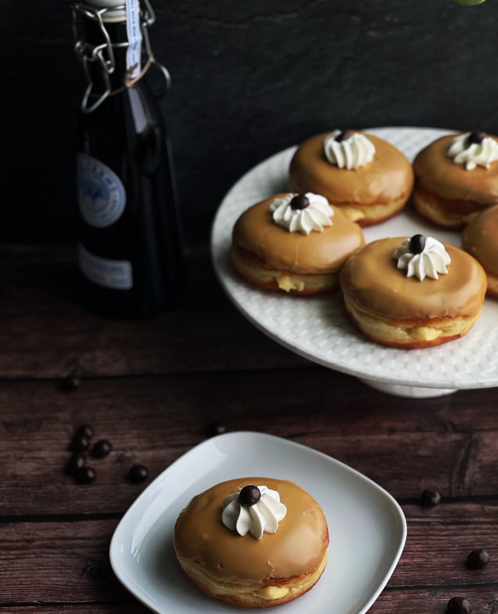 We have a bunch of new amazing St.Patrick’s Day doughnuts starting tomorrow. Like this        🍀Irish cream latte🍀. Find it at Taylor tomorrow &amp; Saturday (Broadway is currently closed due to renovations). 

#OhDoughnuts #Winnipeg #DoughnutShop