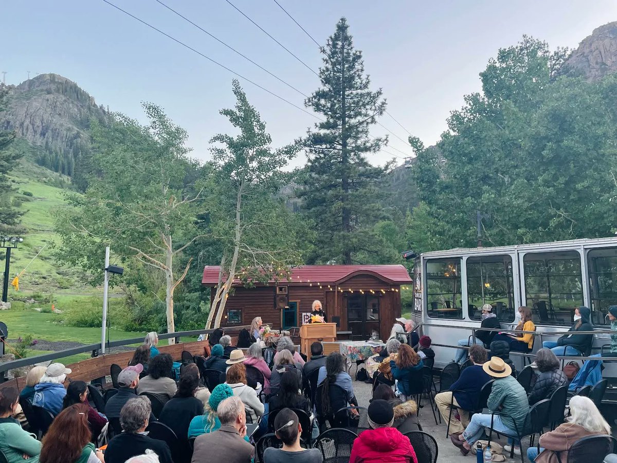 Community of Writers tweet media