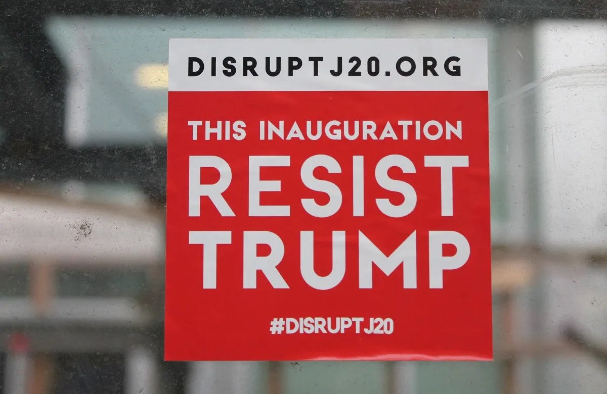 InvestigateJ6's tweet photo. Jan 20th 2017
ANTIFA Riots in DC to stop the peaceful transfer of power.
235 charged. 235 released. https://t.co/9tQMRrF23B
