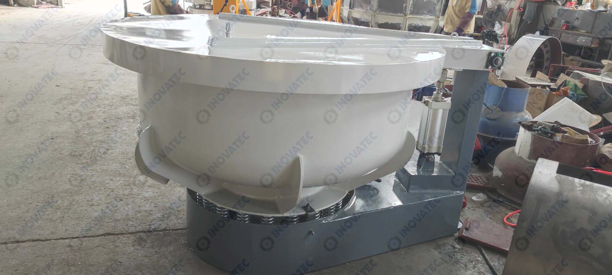 ZhangEarnest's tweet photo. vibratory finishing machine with soundproof cover
URL:https://t.co/P9QmVjeD3v

More other metal deburring and polishing case in other countries, please contact us:
💌info@inovatecmachinery.com
📞+8613906720286
#vibratory #vibratorymachine
#mashine #vibratorytumbler https://t.co/R3ewtQYHUR