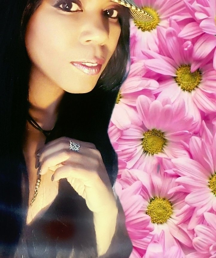 the1flowerchild's tweet image. Ready at last to get lost in spring. The rain is blissful, but could one ever be too early for the sun? ☀️
#thinkingofspring(-'🌸🌸🌸