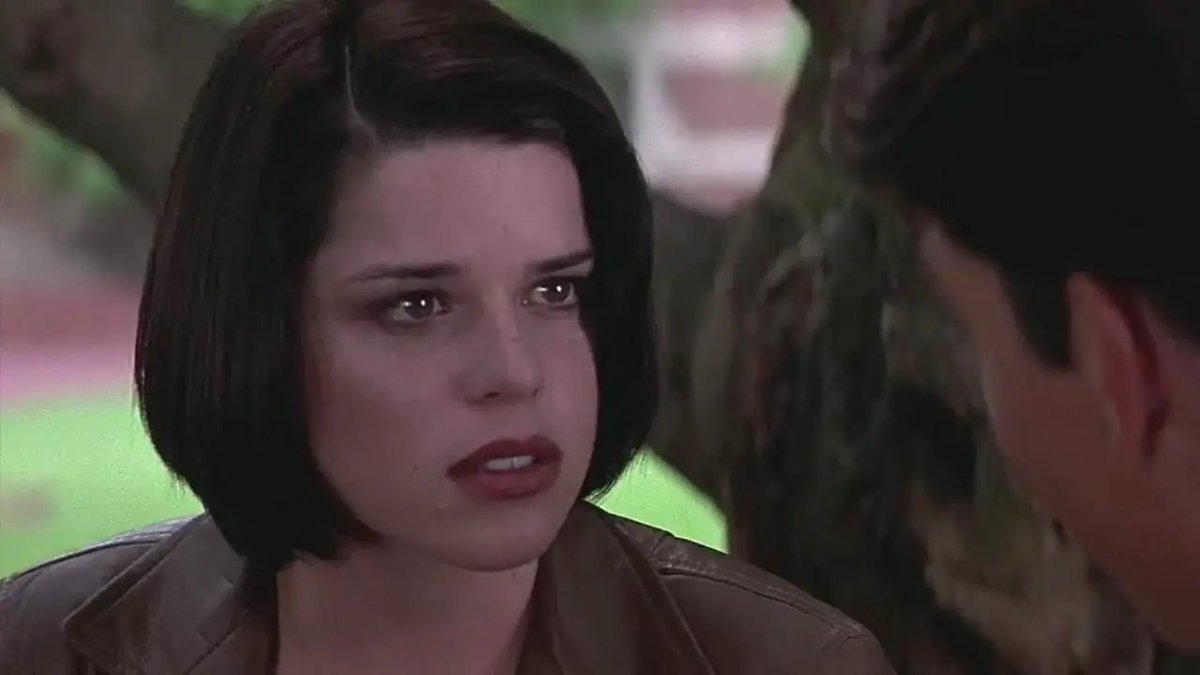 screamsourcee's tweet photo. Sidney Prescott in Scream 2 🖤 https://t.co/faYIhMaV8H