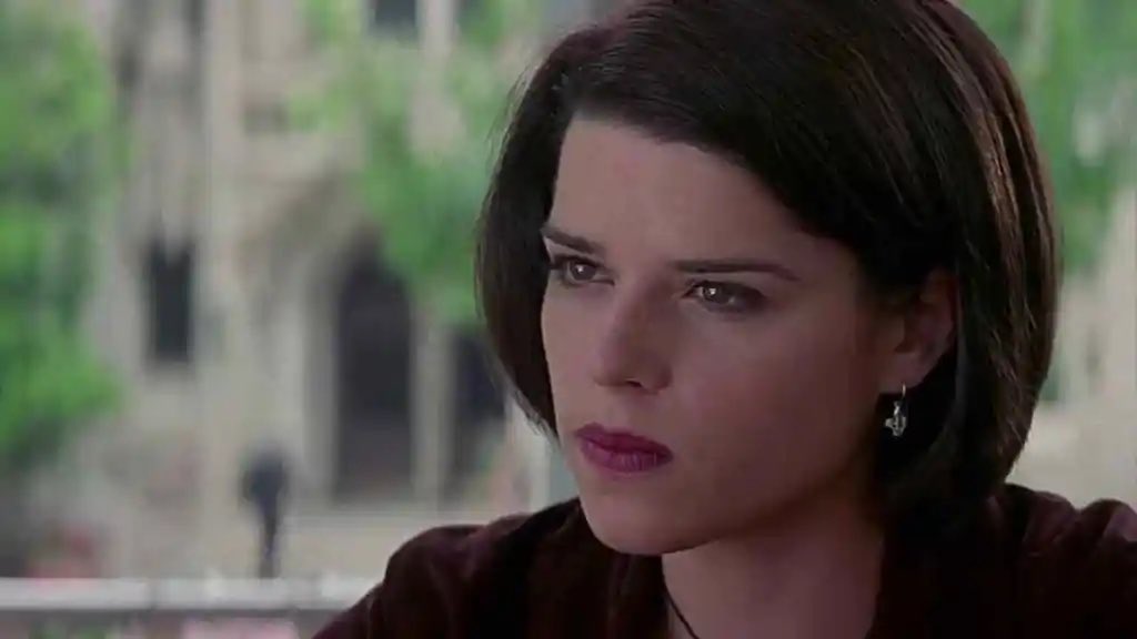 screamsourcee's tweet photo. Sidney Prescott in Scream 2 🖤 https://t.co/faYIhMaV8H