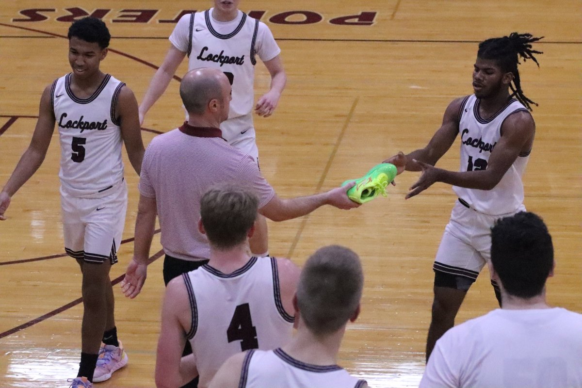 LockportHoops tweet media