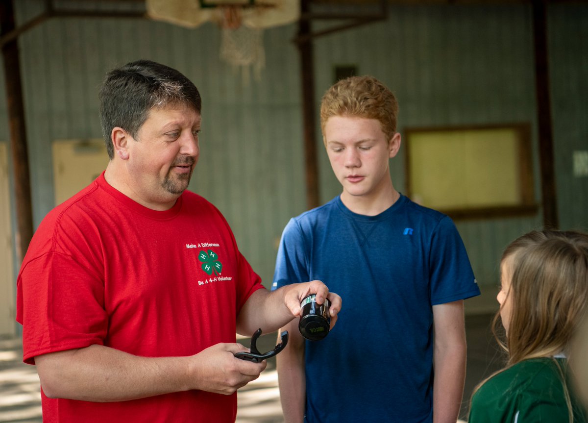 VACoopExt's tweet photo. It's time to sign up for #4HCamp this summer!🍀 ⛺️
Contact your local Virginia 4-H agent for all of the enrollment details.
➡️ https://t.co/4sSGUQMNqi https://t.co/G5juzAb5GZ