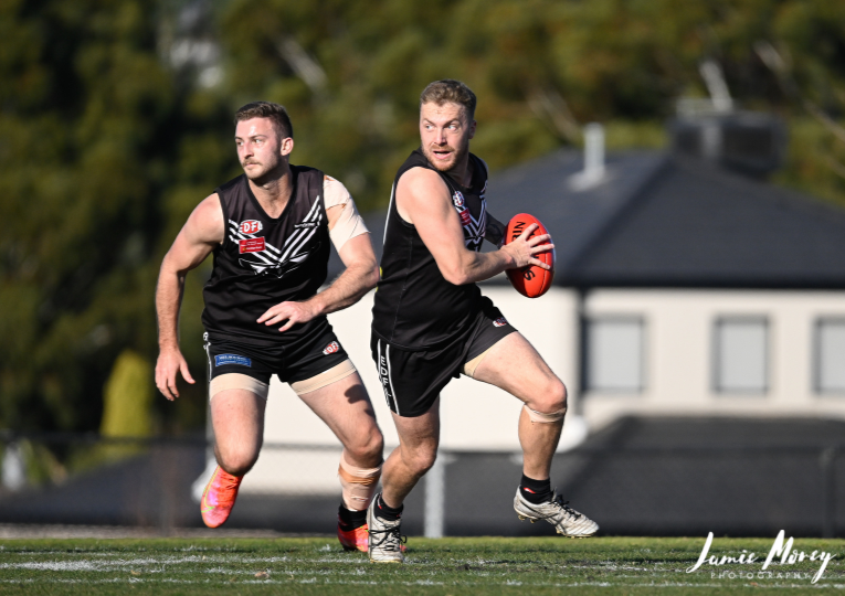 ⚫️⚪️📣 <a href="/RoxburghParkFC/">Roxburgh Park FC</a> 2023 Season Preview.

"We have grown every year for the past six years, not many clubs can say that. Our next step is to play finals football."

🔗 essendondfl.com.au/2023-season-pr…