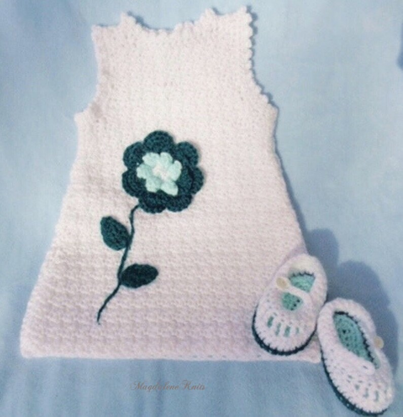 PamelaBaker67's tweet photo. https://t.co/OqkXtPA9mH @MagdaleneKnits #SDFTT #CrochetedNewbornSundressMaryjanes #CrochetedFlower https://t.co/3k36YnnQJF