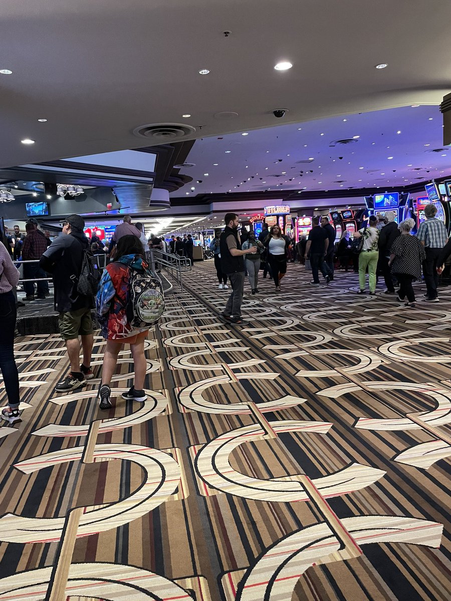 eatinglasvegas's tweet photo. Only Martin Yan and @LasVegasFill could get me into whatever they’re rebranding Bally’s as these days. Once I’ve had some sizzling mapo tofu and crab fried rice, I’m sure my attitude will improve.
#YanCanCook
🍚🥢🥠🧧🇨🇳🇹🇭🇻🇳 https://t.co/DvIZWMib5e