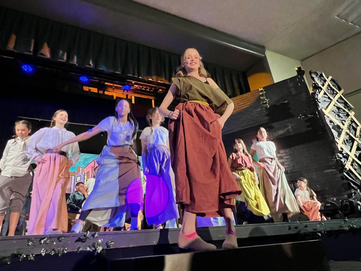 SchoolComputer's tweet photo. Don’t miss Beauty and the Beast @CS this weekend! https://t.co/M2zC3roADY