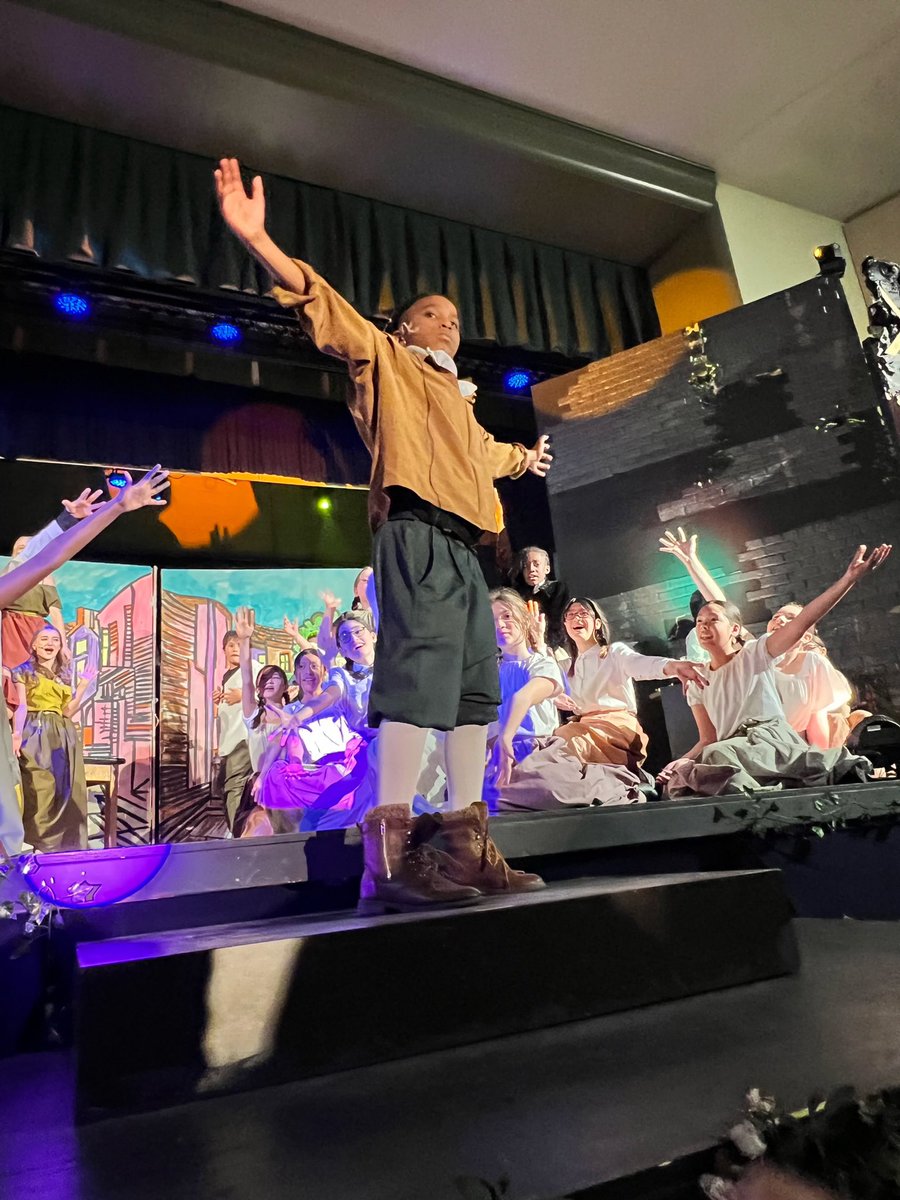 SchoolComputer's tweet photo. Don’t miss Beauty and the Beast @CS this weekend! https://t.co/M2zC3roADY