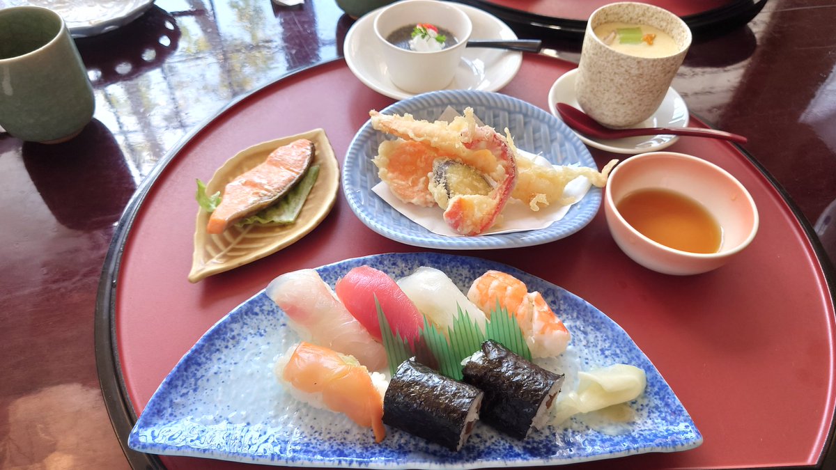 moat_coffee's tweet photo. 2023.3.16昼　恵那金寿しでランチ https://t.co/4lDFq2mqB5