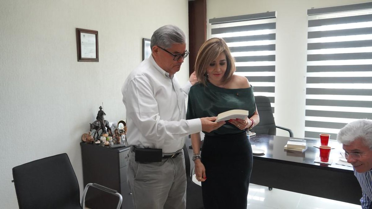 Not31tab's tweet photo. Es para nosotros un honor la visita de la Presidenta Nacional del Notariado Mexicano Not. Guadalupe Díaz Carranza en la #not31tab. Tuvimos la oportunidad de intercambiar comentarios y opiniones sobre diversos temas.
#Notarios #NotariadoMexicano https://t.co/ESLxkyeQJD