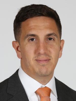 DumontHuskies's tweet photo. Dumont Athletics congratulates Princeton Basketball for their win over Arizona today in the NCAA tournament. DUMONT graduate Chris Mongilia is the Director of Basketball Operations at Princeton. @PrincetonMBB @DumontTravel @DumontDistrict @Dumont_HS @BigNorthConBNC @NJScom https://t.co/MeiVuaFJzJ