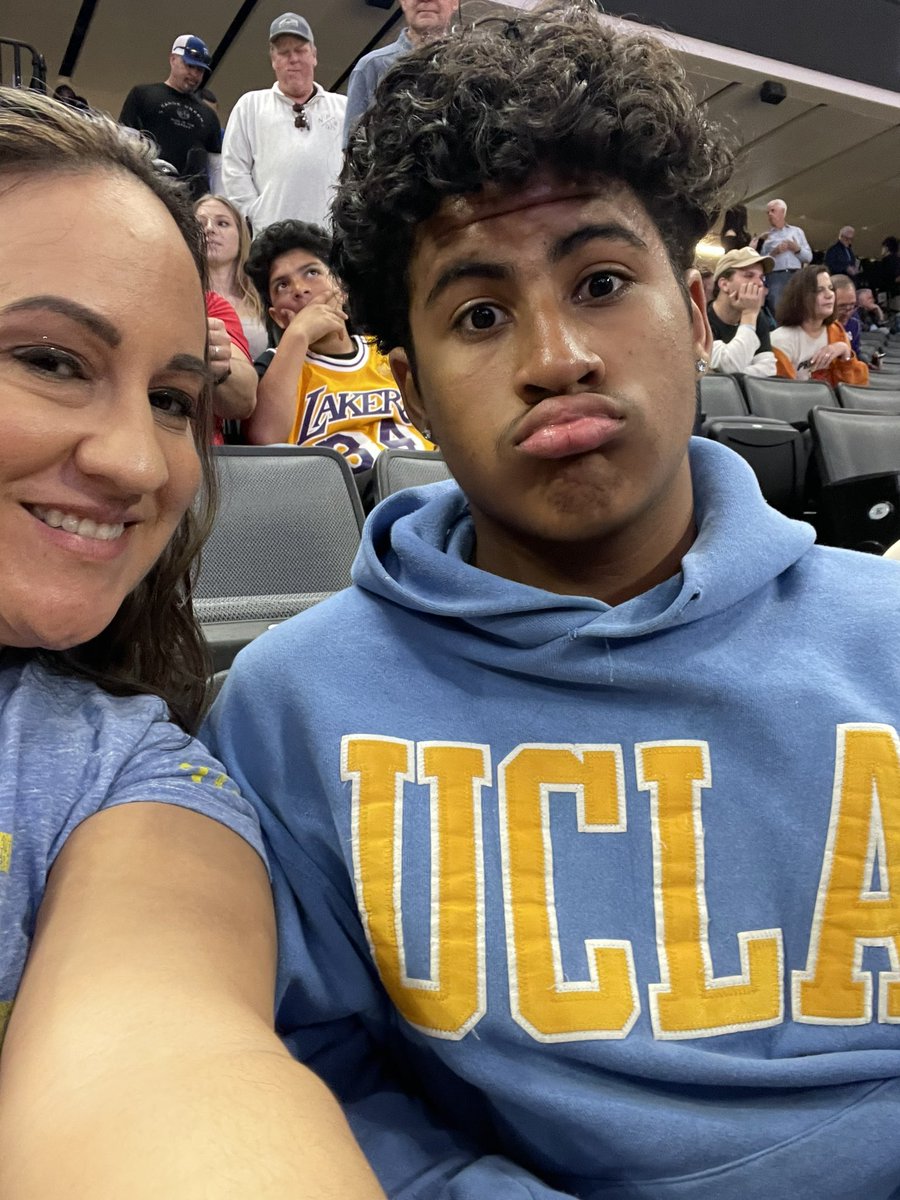 fanofroman's tweet photo. We ready!!!!! Let’s go @UCLAMBB !!!! #MarchMadness #mmselfie @Golden1Center #SacTown https://t.co/2KXuPRNJuD