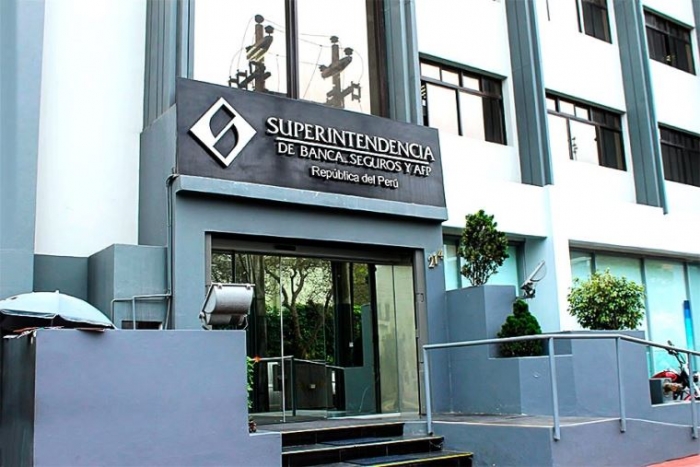 RadioPublicaPE's tweet photo. SBS: bancos podrán reprogramar créditos hasta por seis meses en zonas de emergencia https://t.co/kAfvoK161m https://t.co/e67bydduS2