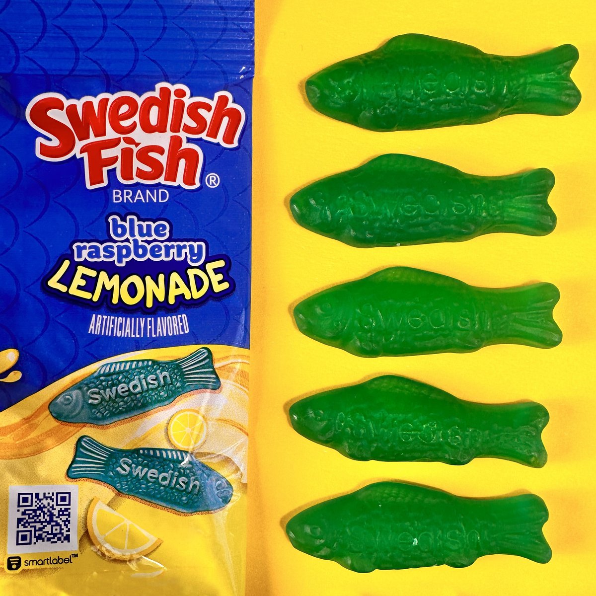 candyfunhouseca's tweet image. ✨NEW!✨ SWEDISH FISH BLUE RASPBERRY LEMONADE 💙🍋
#swedishfish #blueraspberrylemonade #lemonade