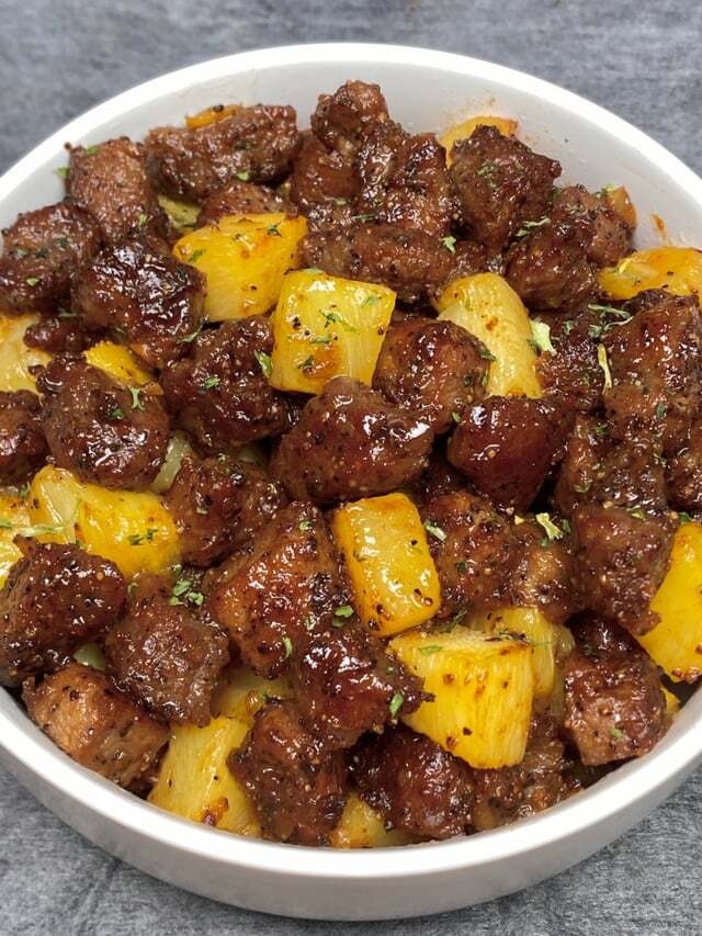 foodietechlab's tweet photo. [Homemade]Pineapple Black Pepper Beef Diced #viral #trending #foodie #foodblogger #foodphotography #ff #tbt #ico https://t.co/wm2yNnBWU6