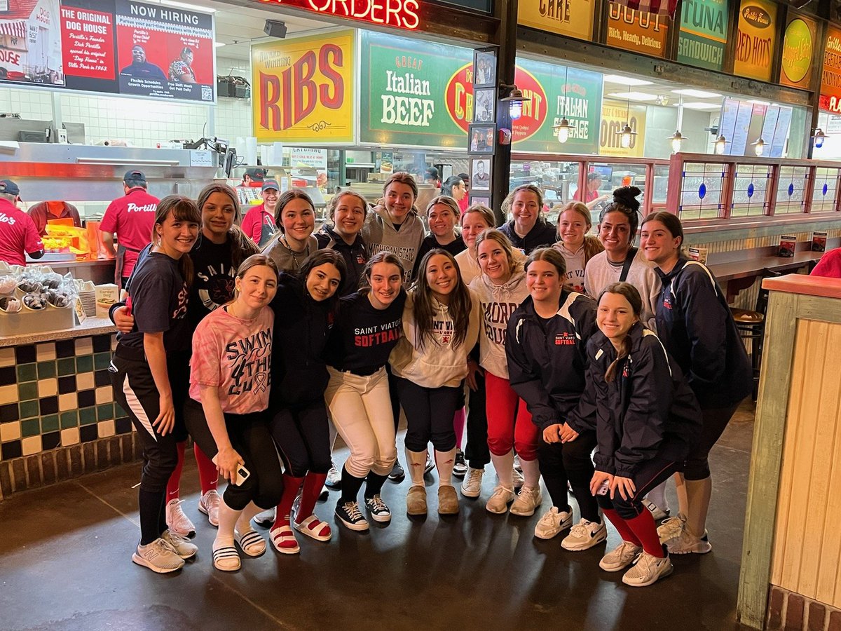 Lions supporting our teammate Hannah's charity the Leukemia & Lymphoma Society by eating at Portillos ... You can help too at
events.lls.org/chi/svoyillino…
Thanks Mr/Mrs G for dinner tonight
#wecaneat