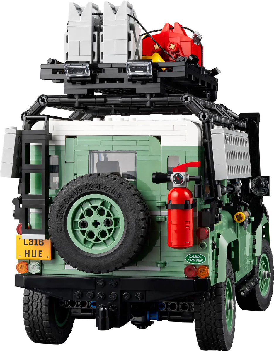 This 2,336-piece Lego Land Rover Classic Defender 90 will be releasing on April 4th🏔️