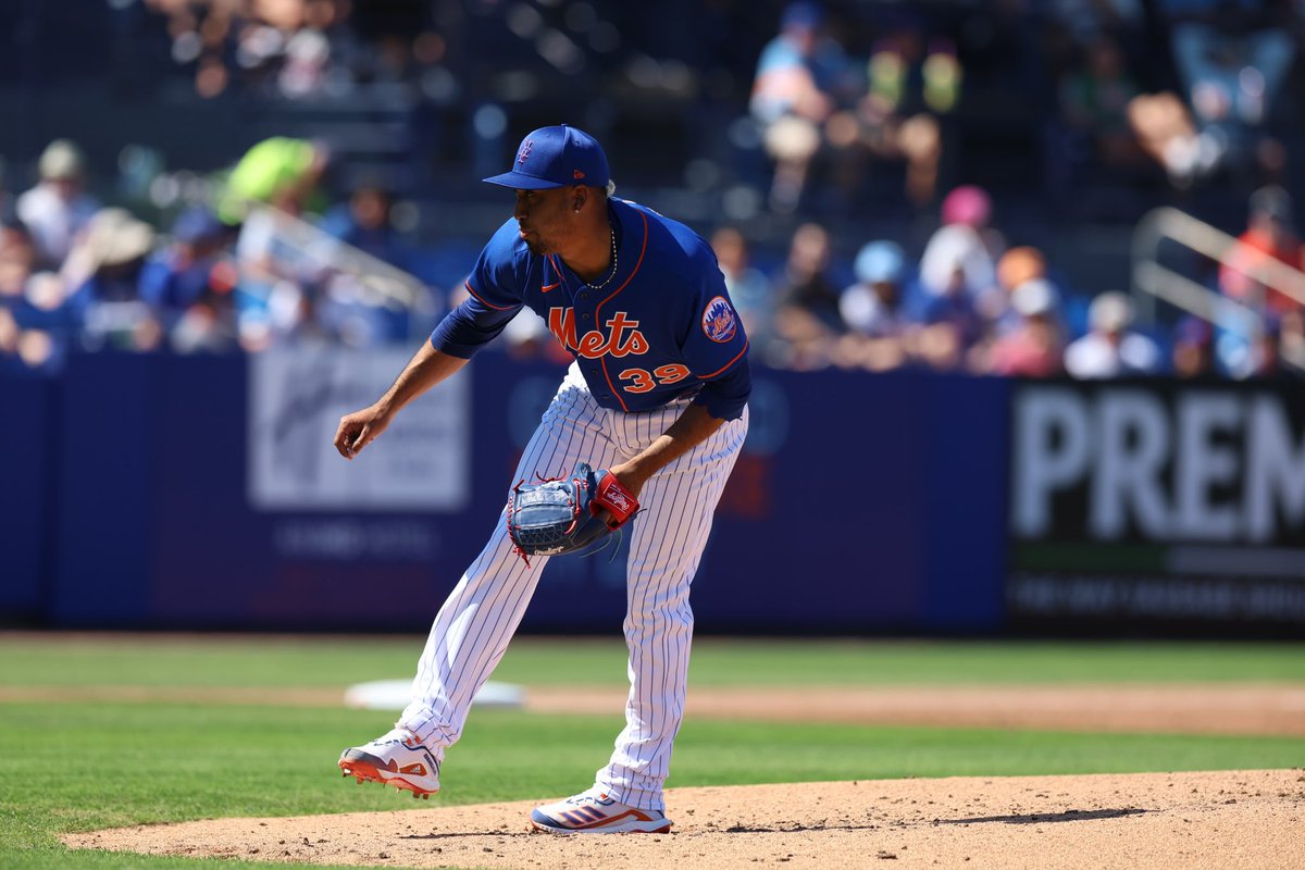 To all my beloved fans, especially the Mets fans, I want to let you know that I am doing well and healing.  I feel blessed and grateful for your support with messages and prayers, thank you very much!  I can't wait to see you guys in NY again and play those trumpets.