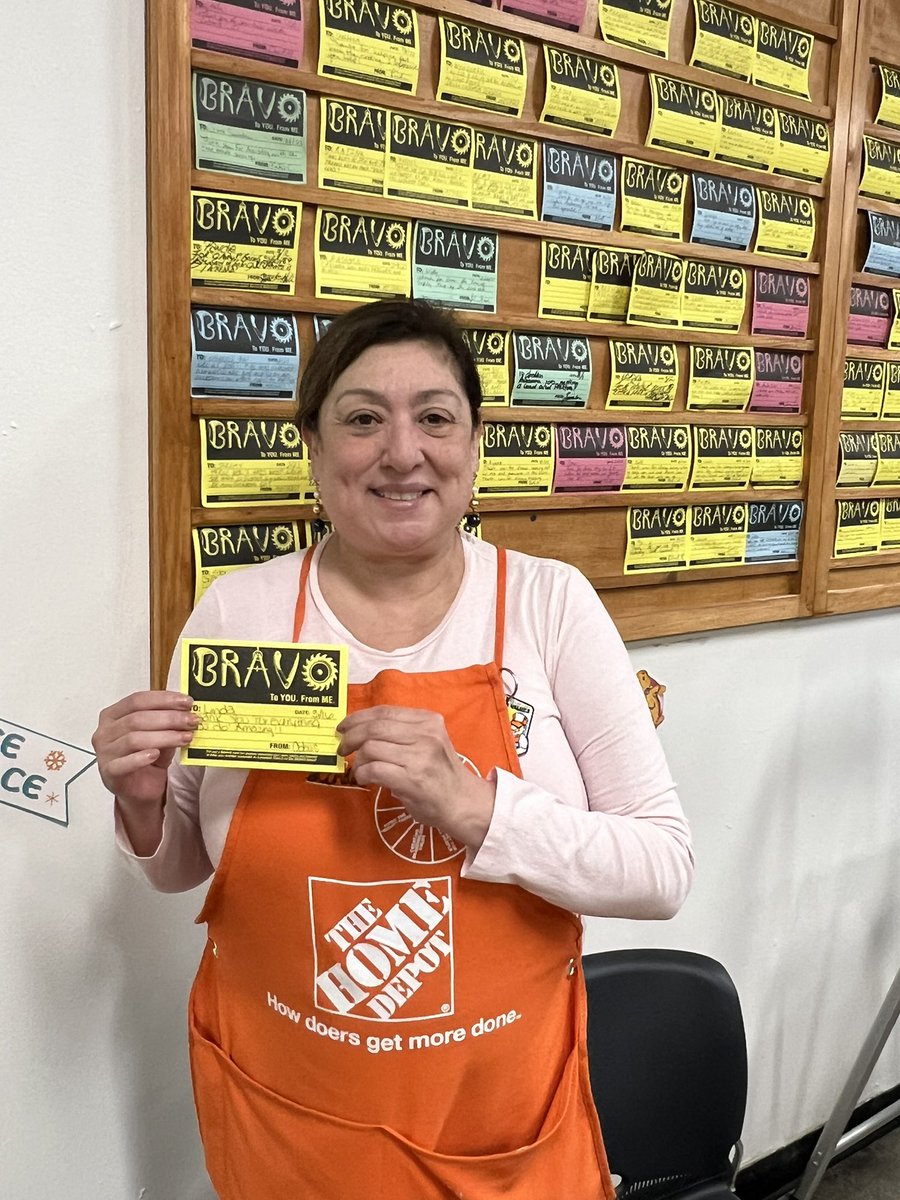 Shoutout to Linda for always being able to help in all areas! Amazing COS thank you for all you do! 💛#SpringSpiritWeek @Sarahisthebomb_ <a href="/Ramona_Coleman_/">Ramona_ColemanHD</a>