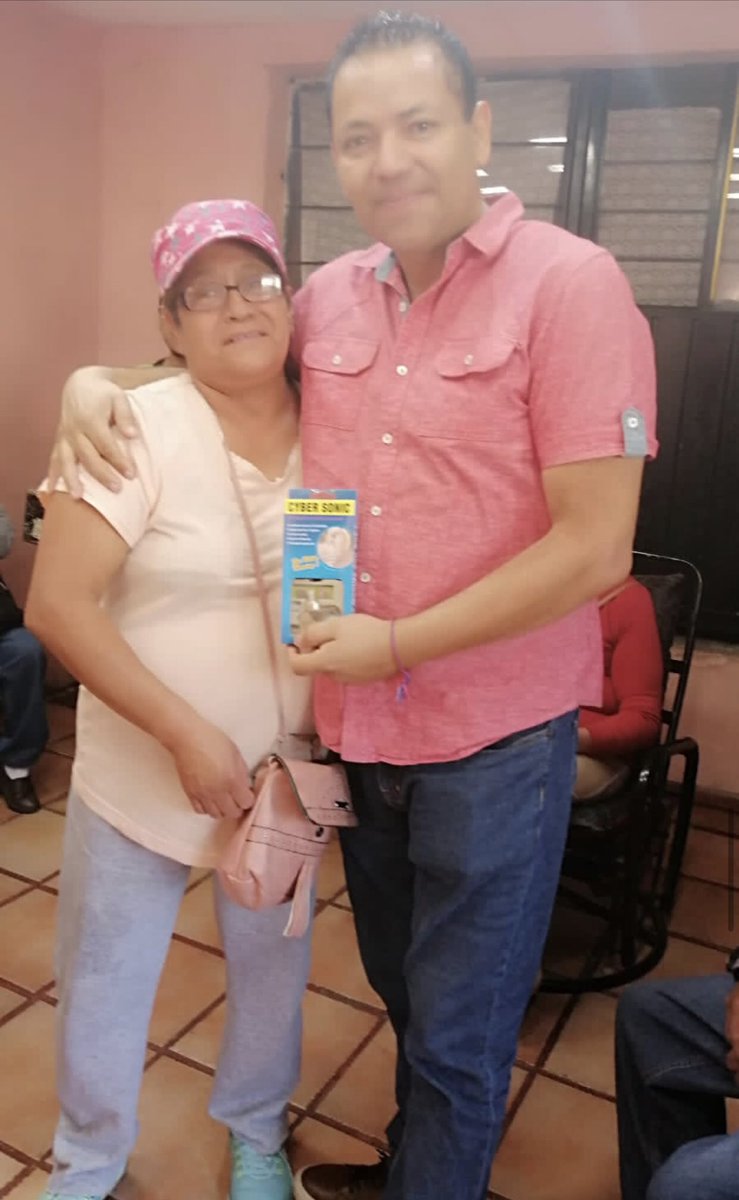 NORBERTO_BV's tweet photo. Hoy en la Colonia el Jaral se entregaron 13 aparatos Auditivos a las siguientes personas Elia Ledezma, Camelia Ibarra, Elías Cortez, Andrés García, Rosa María Alcántara, Claudia Aguilar, María de los Angeles Chávez, Juana Molina, Verónica Ortiz, Amalia Davila, https://t.co/7I1Ih9rE20