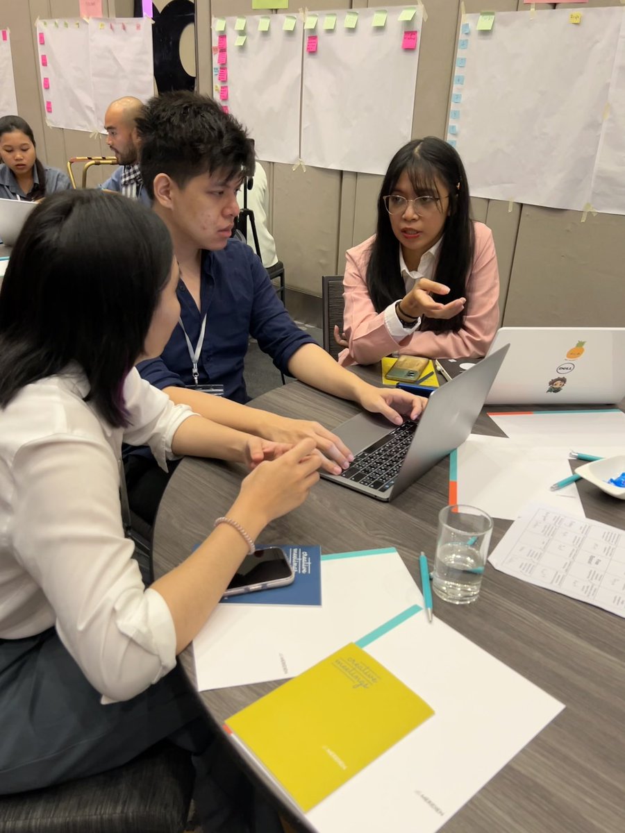 Participants learned from #YSEALISeeds alumni as they share their experiences w/ project management, communications, problem solving, budgeting &amp; effective stakeholder engagement strategies. <a href="/yseali/">YSEALI</a>
