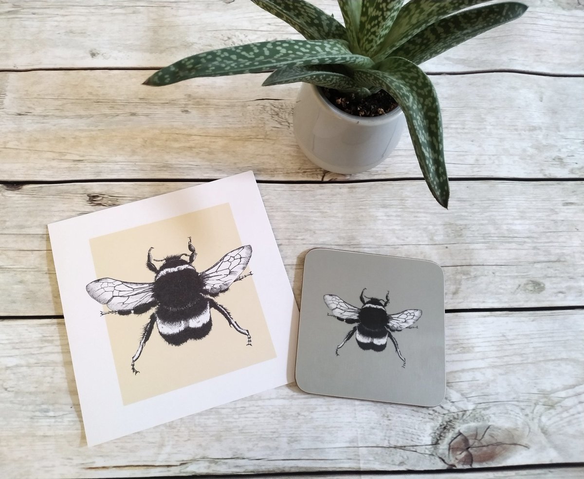 Card and coaster
A thoughtful small #gift for a nature lover. Just £5.95! 🐝♥️
etsy.com/listing/116999…
#earlybiz #shopindie #bees #lovebees
