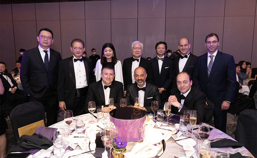 🎉Proud of #Indosuez teams in #Asia for being highly commended in 2 categories at the <a href="/asianpvtbanker/">Asian Private Banker</a> #Awards. A true testament to their dedication to clients &amp; our commitment to #sustainableinvestment.
🏆#PrivateBank #Singapore
🏆#Sustainable #Investments
asianprivatebanker.com/awards/awards-…