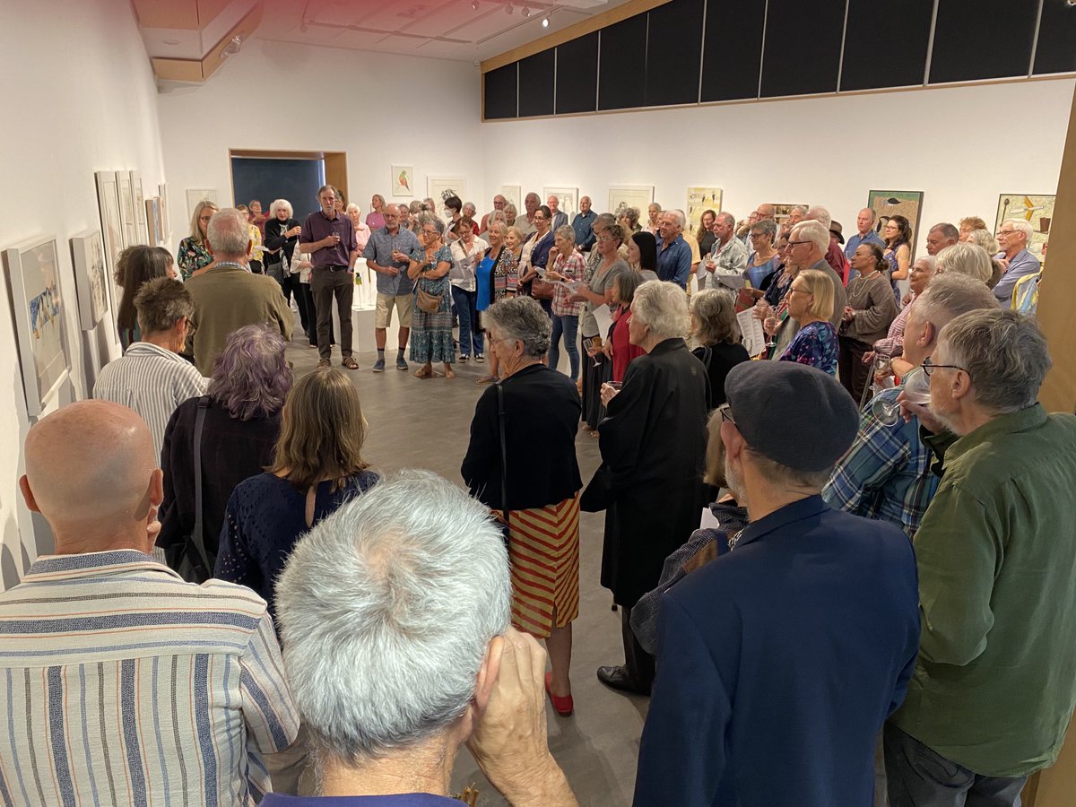 c_s_wallace's tweet photo. Big opening at #TheBas #Moruya tonight! #BirdsofaFeather #MarkWard #GillianWilde https://t.co/tgCynoraWI