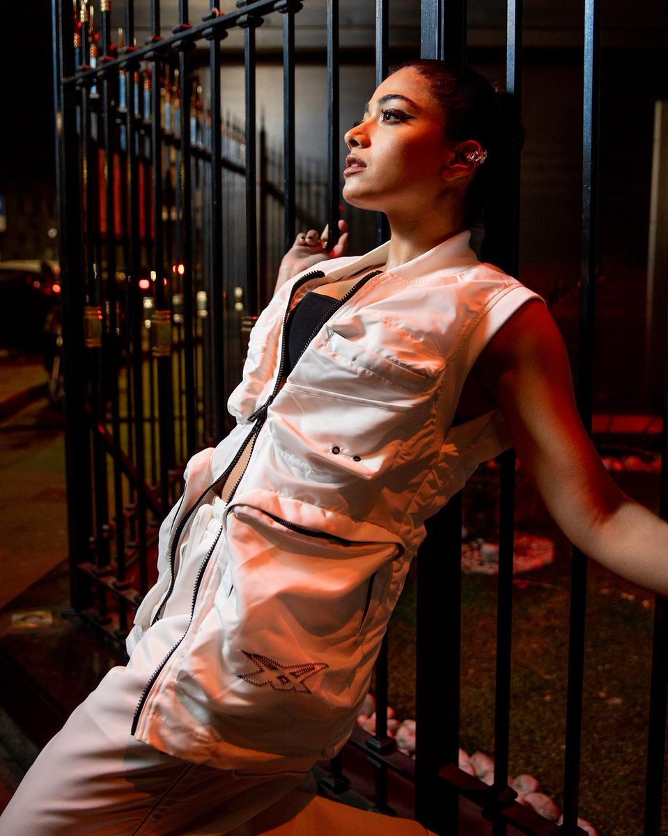 gophoenixing's tweet photo. Unleash your sporty side like the stunning @iamrashmika, the first Indian ambassador of @onitsukatiger. Visit the outlet on the 1st floor, Palladium to elevate your style game.
#PhoenixPalladium #OnitsukaTiger #RashmikaMandanna #MilanFashionWeek #Fashion #ContemporaryCollection https://t.co/Rh8eBswKAT