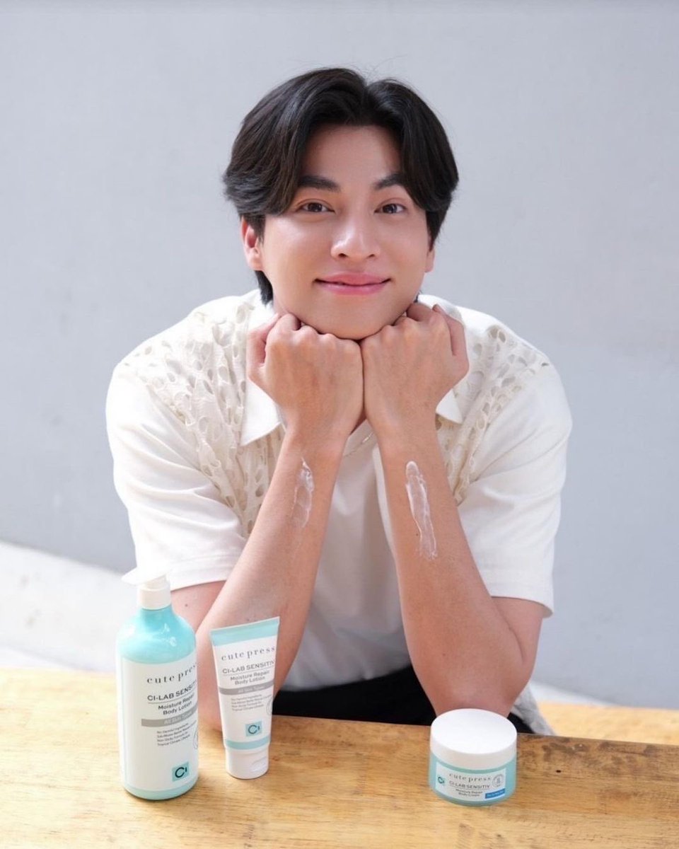 Gulfkanawutofc's tweet photo. ใครผิวแพ้ง่ายอย่าลืมดูแลผิวกันนะค้าบ
Ci-Lab Sensitiv Body Lotion โลชั่นเซฟผิวกาย สูตรอ่อนโยนพิเศษใช้ได้ทุกสภาพผิว ซึมไว ไม่เหนียวเหนอะหนะ 🤩

IG : GULFKANAWUT 
🔗 https://t.co/u0XkGojjUQ

#GulfKanawut
@gulfkanawut https://t.co/N9IVSmrrMM