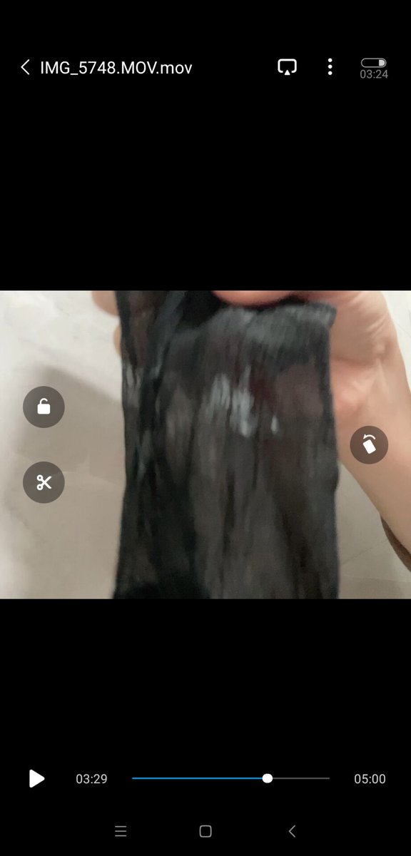 定制视频：穿着黑色连裤袜把黑色短丝塞进去，好湿好湿，完事了打包寄出，老师的周末要来了 #定制视频 #原味袜子 #原味内内 #黄金圣水 #原味棉袜 #重口棉袜 #臭袜子 #白袜 #口水 https://t.co/wPAvPHY4bR