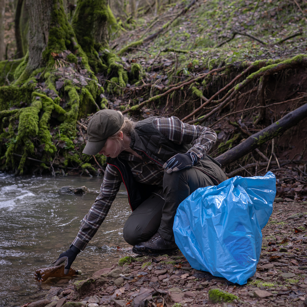 Leave only footprints – now is the time to clean the forests and hunting grounds and spend time taking care of them.
#Deerhunter #deerhunter_eu #deerhunterclothing  #thegreatoutdoors #outdoorlifestyle #hunting #forestcleanup #forestcleaning #cleanforest #leaveonlyfootprints