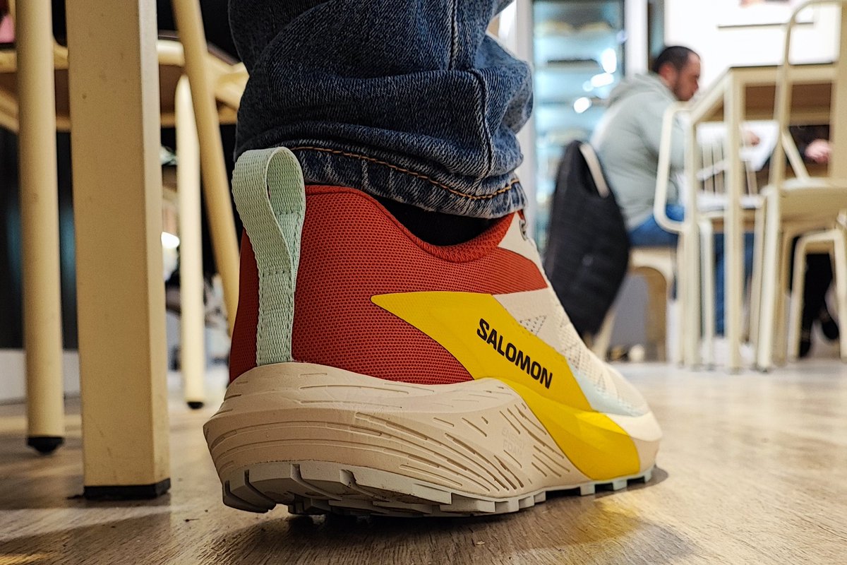 ElLabDeJuan's tweet photo. SALOMON Sense Ride 5. Un ejemplo de mejora a fondo y real.
En vista de esto... sinceramente, ¿quién necesita una S/LAB Ultra 3?
La elección lógica para los corredores que no acaban de sentirse a gusto con la gama Pulsar (Trail y Pro). https://t.co/6UbNRUiSF1