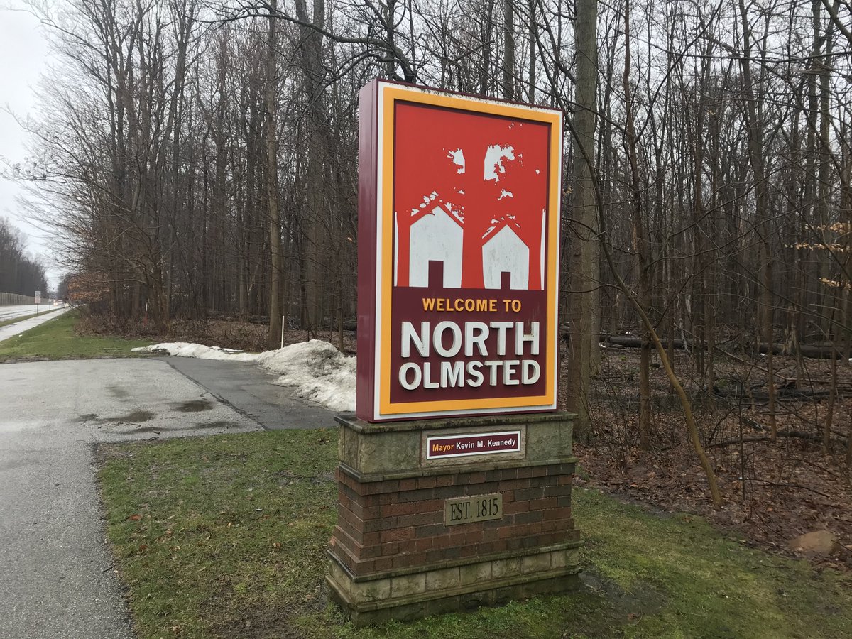 enviando discos de .tape. (dot tape dot) a la bucólica North Oldmsted, OH, USA