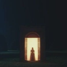 MelanieZone's tweet photo. Finalmente vamos saber o desfecho!
No final da faixa de Death conseguimos ouvir a Cry Baby correndo ofegante indo em direção de algo e depois o som de uma porta fechando. Será que veremos finalmente ela decidindo ir com seus amigos para o reino da Lilith? 

CRY BABY IS DEAD https://t.co/0bCRoY5kQY