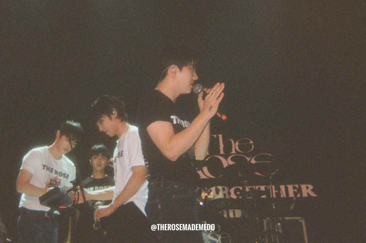 TheRoseMadeMeDo's tweet photo. The Rose on film during Heal Together Tour in Manila 2023.01.14 🎞️

a thread 🖤 https://t.co/ncfc67hDIm