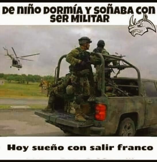 RicarteSDNA90's tweet photo. Jjajajjajajaj 😂😂 algunos antikis
Excelente noche razaaa 🤟
#HumorMilitar https://t.co/Tqgzi6qPs3