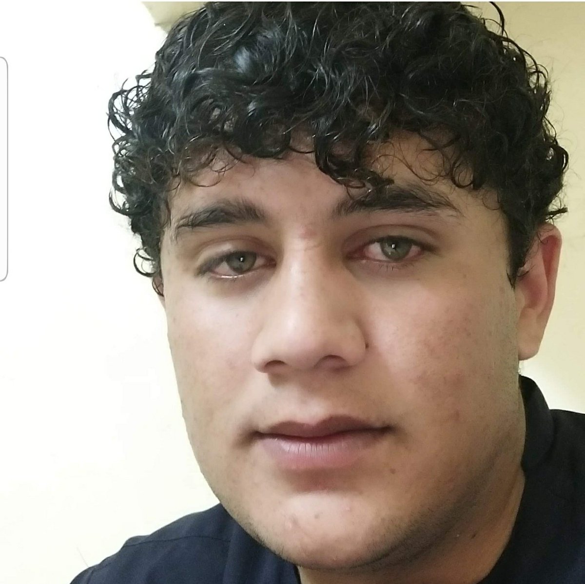 منوباالغين