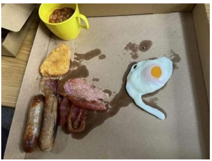 3성급 호텔 최소숙박비 1일당 35만원 짜리 조식이라는 데 여러분이라면 먹을 수 있겠나요?

어느 나라?