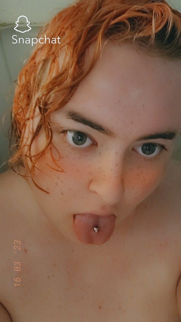 bunnysplaytime's tweet photo. Does anyone want to take a shower with me? #nsfw #shower #trans #mtf #wet #soapy https://t.co/xM6tfJMtyU