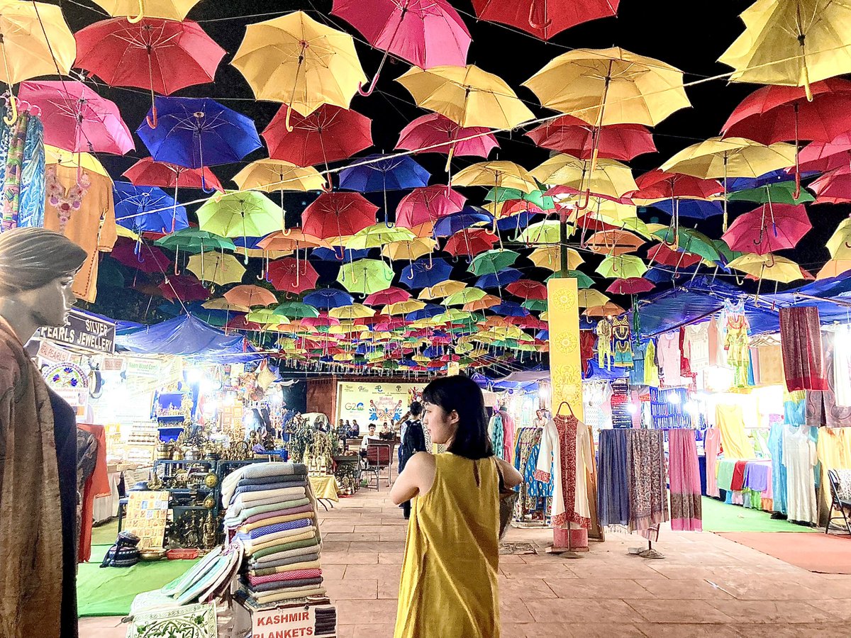 見るもの全てが知らなかった世界
自分で判断する事の難しさと
一歩踏み出せたときのワクワク感
確実なのはここにくる選択をして良かったと言う事！
背中を押してくれた人に、受け入れてくれた人に感謝の気持ちです。

#India