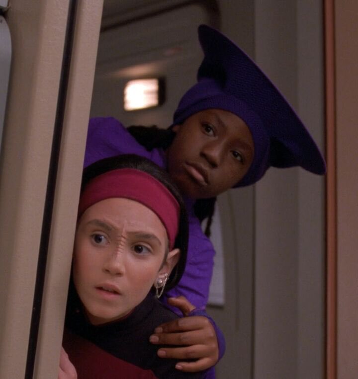 stevis's tweet photo. @jmgeventhorizon Previous weeks: Yay! We’re getting some closure! 

This week: Ooof. We’re getting some closure. 😢 https://t.co/CPyykWbdbi