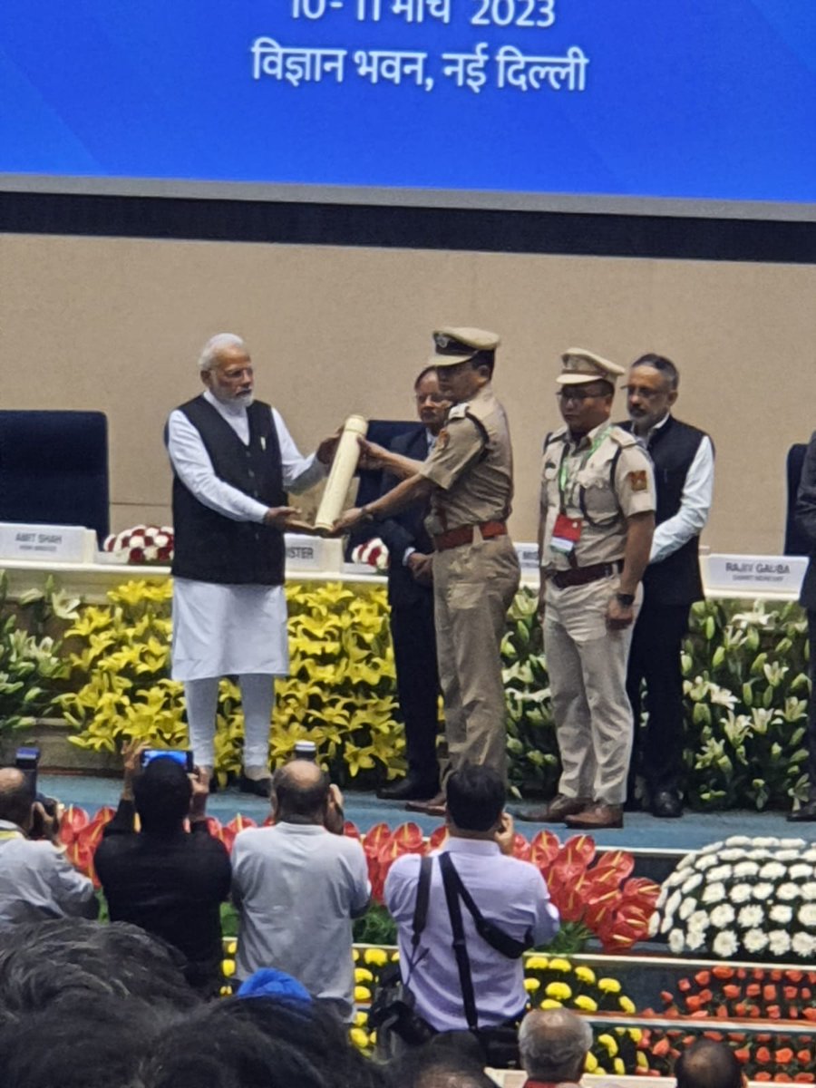vikrant_group's tweet photo. Vikrant University has participated in the 3rd session of the #NPDRR.
#MHA #NDRF #NDMA #NIDM #NationalDisasterManagementAuthority #NationalDisasterResponseForce #NationalInstituteofDisasterManagement #VikrantUniversity #Gwalior #Indore #MadhyaPradesh #India https://t.co/RZFjfjfFno