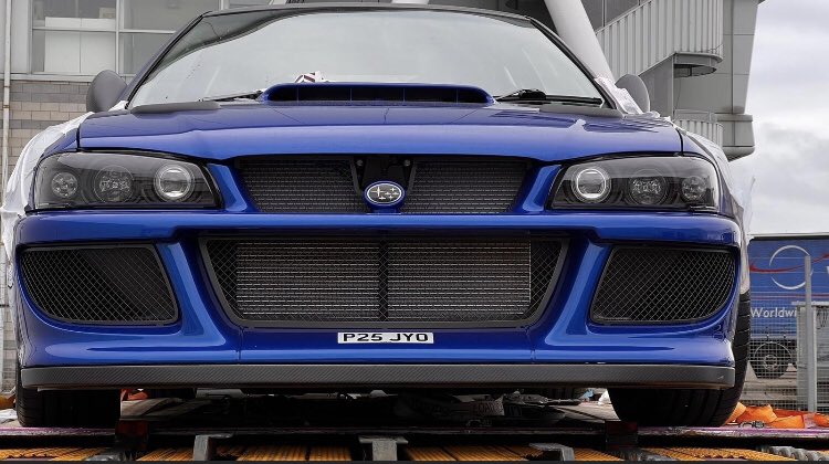 kotoyoichiro's tweet image. ほぼ1億円の車.....
デリバリーが始まったようです。😬
納車場所はシンガポールだそうです🇸🇬😬←流石お金持ちの国...